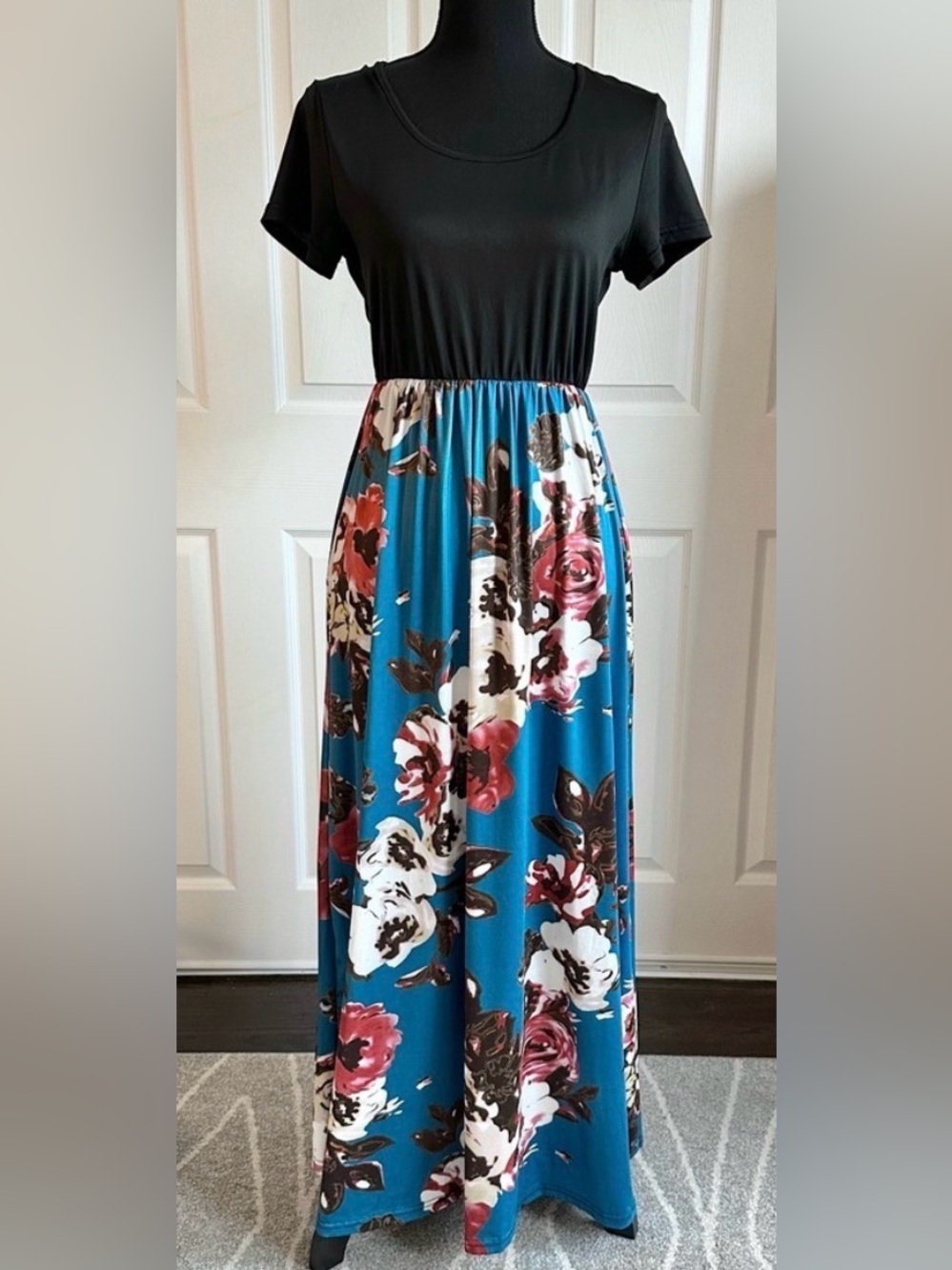 Black Bodice Floral Maxi Dress - Elegant Women's Summer Dress